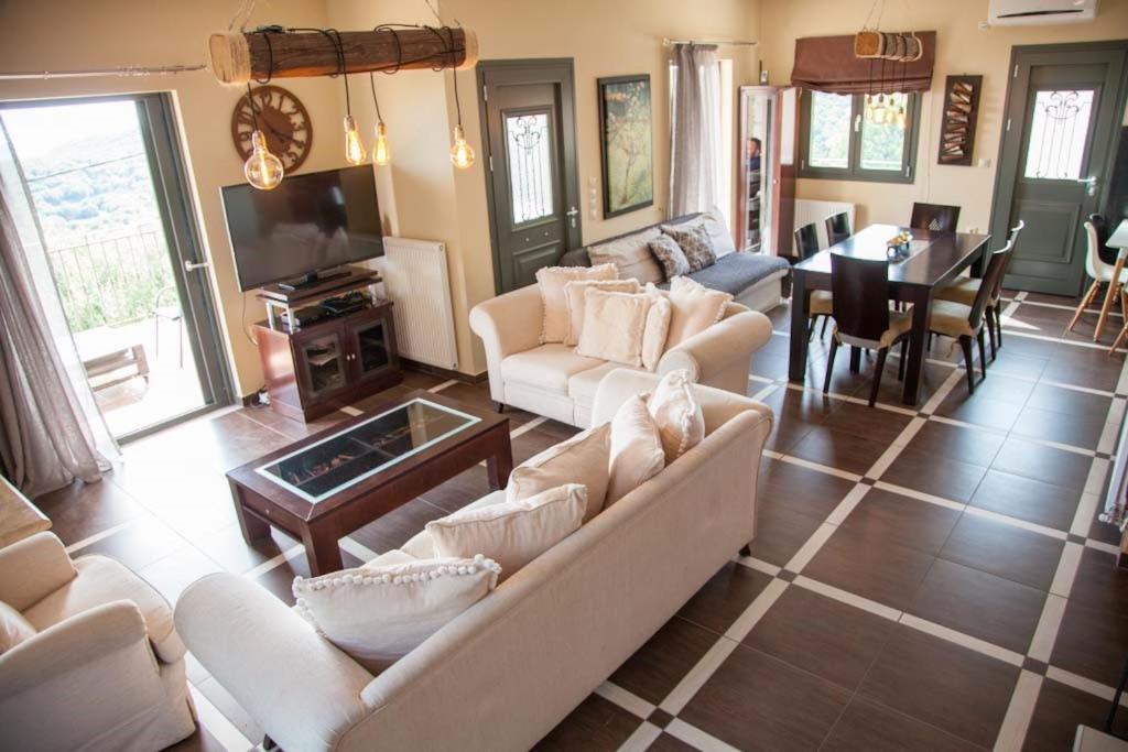 Villa Tzanatos Troianata Экстерьер фото